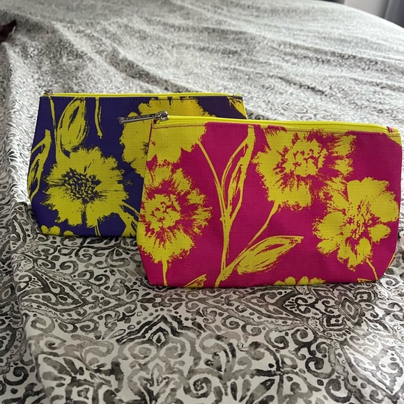 Clinique Handbags - CLINIQUE Floral Cosmetic Bag Zipper Pouch
